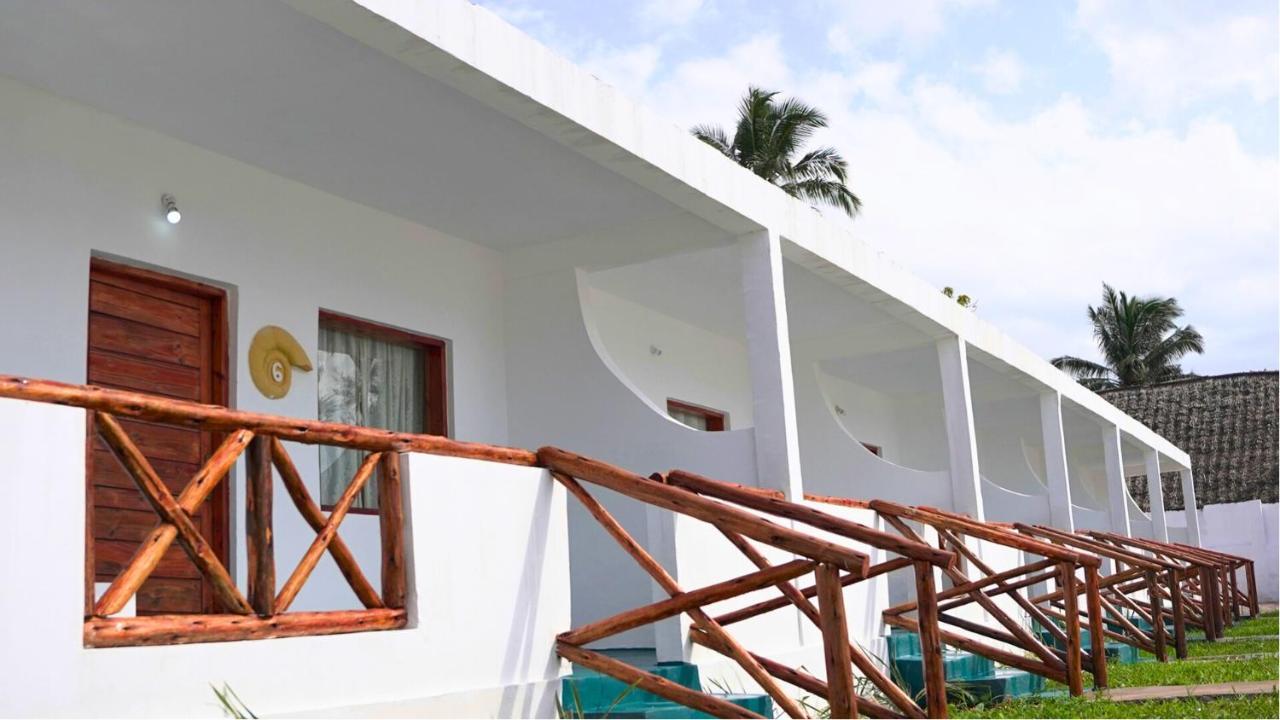 Nautilus Boutique Hotel 우로아 외부 사진